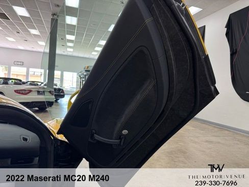 Used 2022 Maserati MC20 Coupe RWD image 25