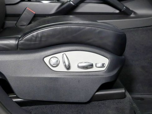 Used 2017 Porsche Cayenne Platinum Edition w/ Premium Package Plus (PJX) image 53