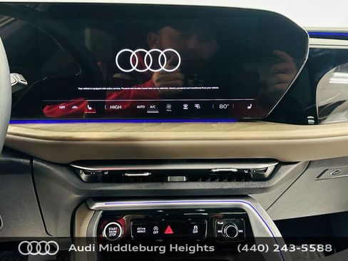 Certified 2025 Audi Q5 Premium w/ Convenience Package AWD/4WD image 14