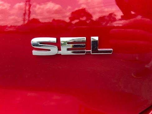 New 2026 Mitsubishi Outlander SEL AWD/4WD image 9