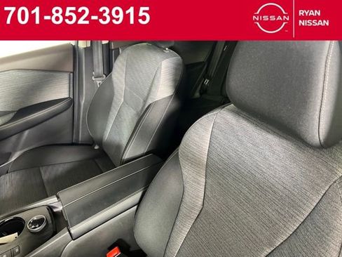 Certified 2023 Nissan Rogue SV image 25