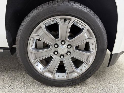 Used 2016 GMC Yukon XL Denali w/ Open Road Package AWD/4WD image 49