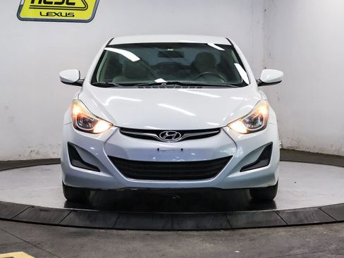 Used 2015 Hyundai Elantra SE FWD image 6