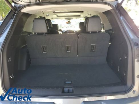 Used 2021 Chevrolet Traverse High Country FWD image 10