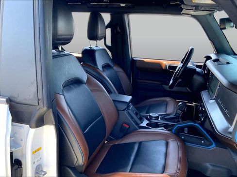 Used 2021 Ford Bronco Outer Banks AWD/4WD image 9