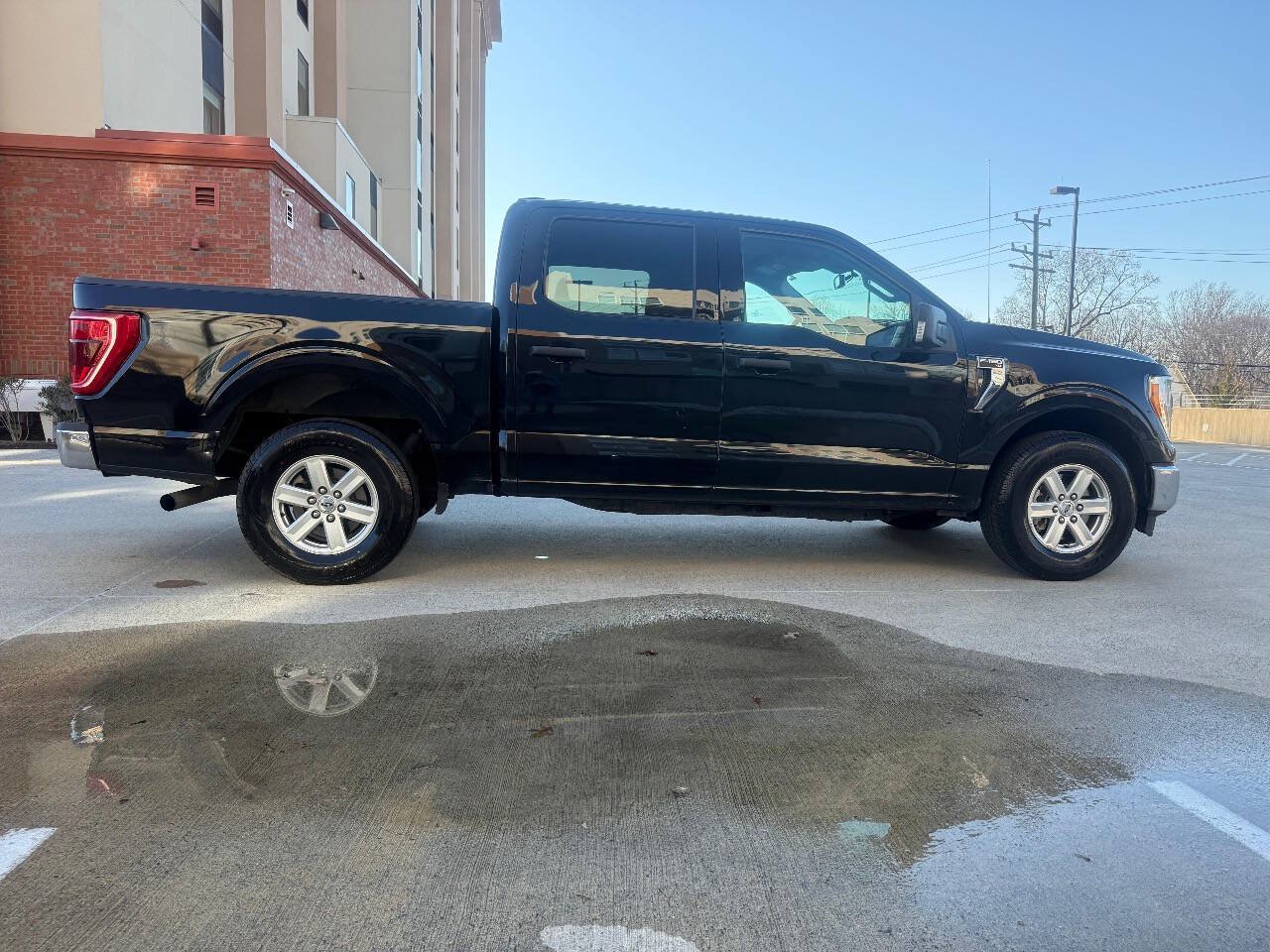 Used 2021 Ford F150 XLT w/ Equipment Group 301A Mid RWD image 5