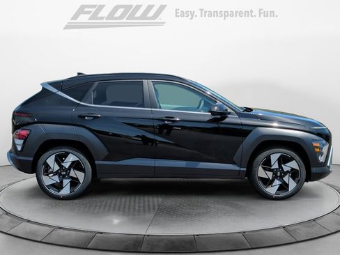 New 2026 Hyundai Kona Limited FWD image 8