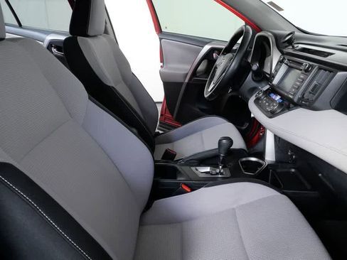 Used 2017 Toyota RAV4 XLE image 24