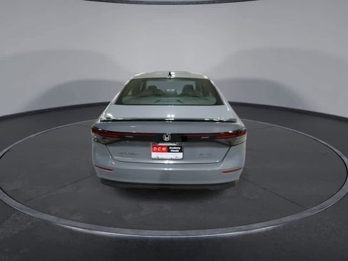 Used 2023 Honda Accord Sport image 2