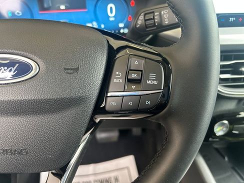 Used 2026 Ford Escape SE w/ PHEV Premium Package image 22