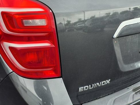 Used 2017 Chevrolet Equinox Premier w/ True North Edition AWD/4WD image 4