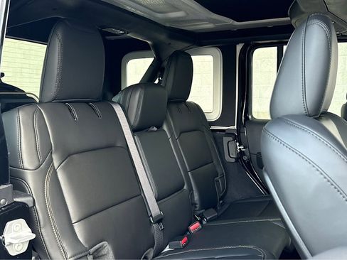 New 2024 Jeep Wrangler Unlimited Rubicon 392 image 18