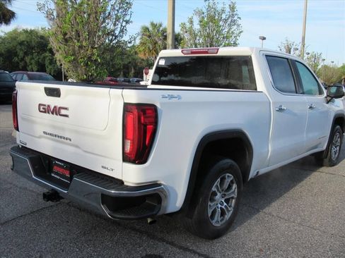 Used 2024 GMC Sierra 1500 SLT AWD/4WD image 6