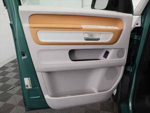 New 2025 Volkswagen ID. Buzz 1st Edition image 26