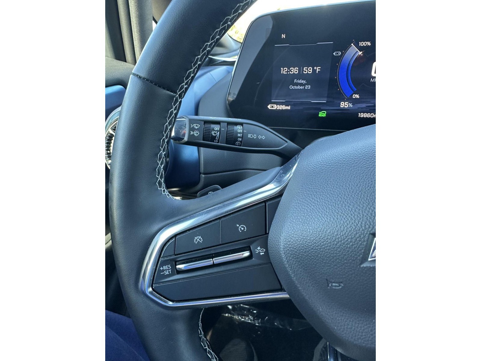 Used 2025 Chevrolet Equinox EV LT w/ Convenience Package FWD image 44