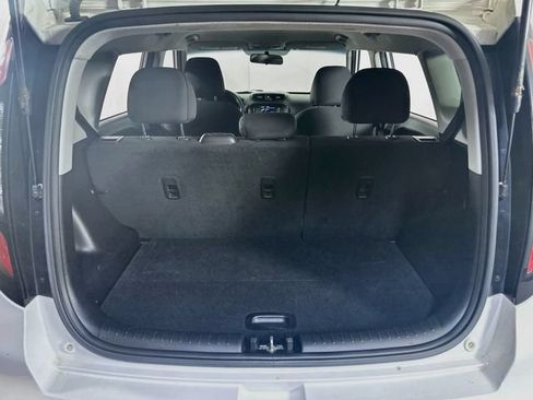 Used 2017 Kia Soul FWD image 8