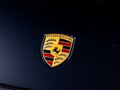 Used 2022 Porsche Cayenne S image 26