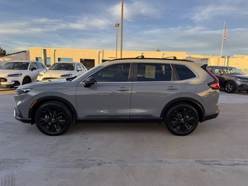 Used 2025 Honda CR-V Sport Touring image 8