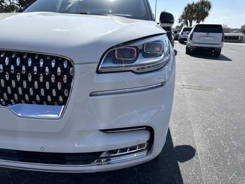 Used 2023 Lincoln Aviator Black Label w/ Dynamic Handling Package image 9