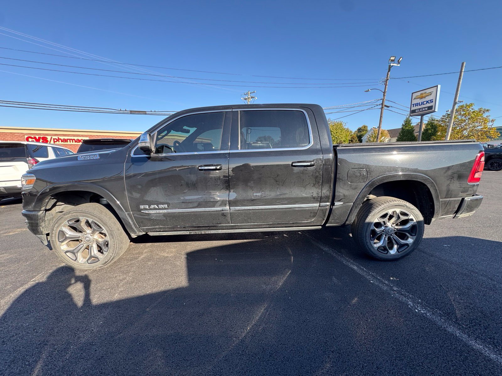 Used 2019 RAM 1500 Limited AWD/4WD image 3