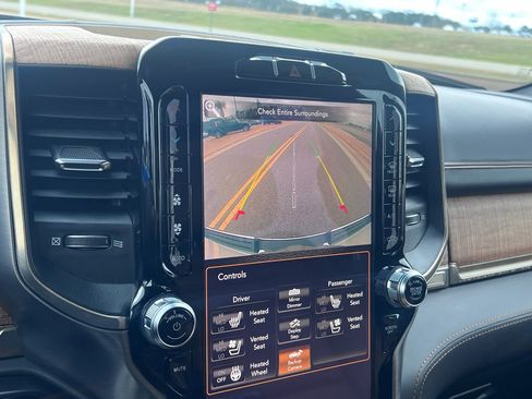 Used 2019 RAM 1500 Limited image 26