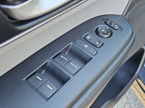 Certified 2019 Honda CR-V EX image 19