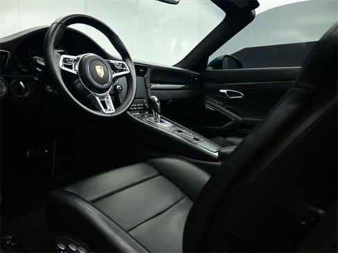 Used 2019 Porsche 911 Turbo S image 20