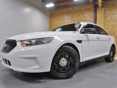 Used 2016 Ford Taurus Police Interceptor image 1