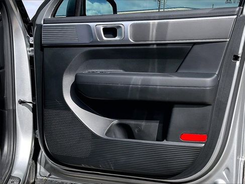 Used 2025 Hyundai Santa Fe SE image 28