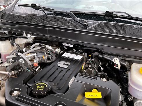 Used 2025 RAM 2500 Limited AWD/4WD image 29