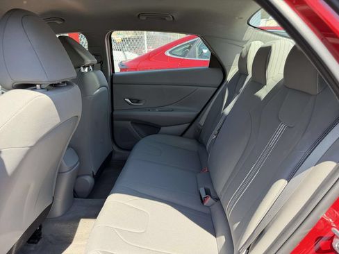 Certified 2023 Hyundai Elantra SEL FWD image 13