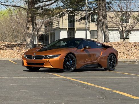 Used 2019 BMW i8 Roadster image 2