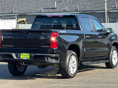 Used 2022 Chevrolet Silverado 1500 Custom image 4