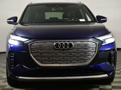 Used 2023 Audi Q4 e-tron Premium Plus w/ Premium Plus image 6