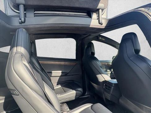 Used 2019 Tesla Model X 75D image 21
