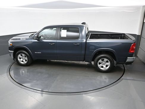 Used 2025 RAM 1500 Big Horn AWD/4WD image 37