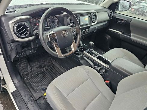 Used 2019 Toyota Tacoma SR5 image 2