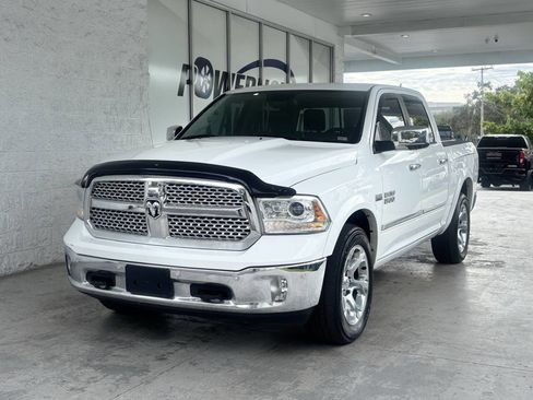 Used 2014 RAM 1500 Laramie w/ Convenience Group image 3