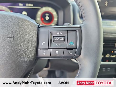 Used 2025 Nissan Rogue Platinum w/ Tech Package image 18