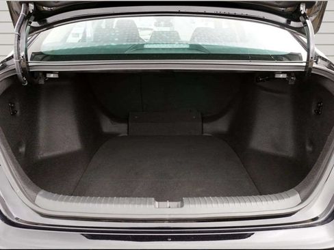 Used 2024 Honda Accord EX image 10