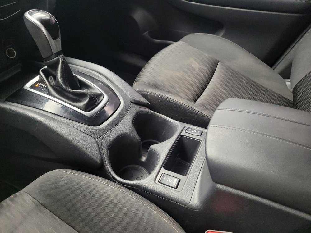 Used 2020 Nissan Rogue S w/ Special Edition Package FWD image 26