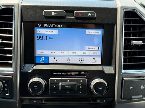 Used 2017 Ford F150 XLT w/ Equipment Group 302A Luxury AWD/4WD image 60