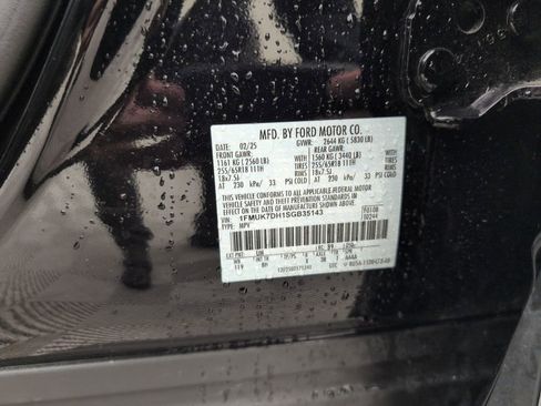 Used 2025 Ford Explorer Active image 51