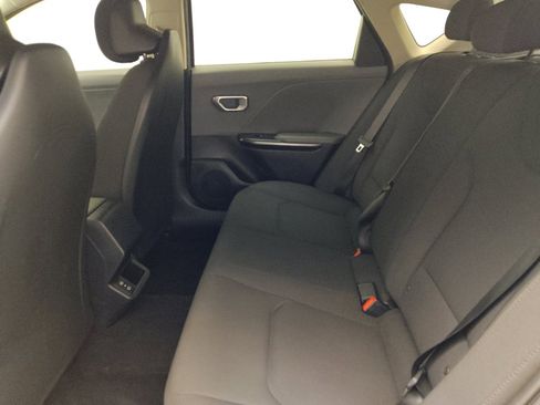 Used 2025 Kia K4 FWD image 18