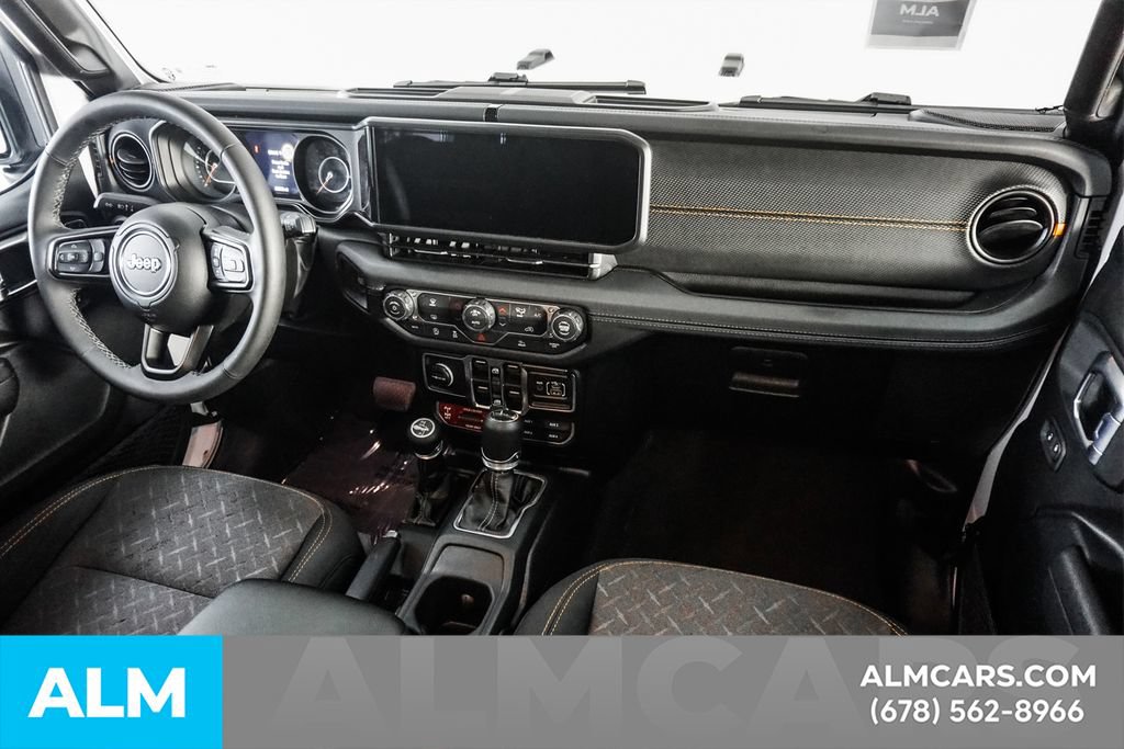 Used 2026 Jeep Gladiator Mojave AWD/4WD image 17