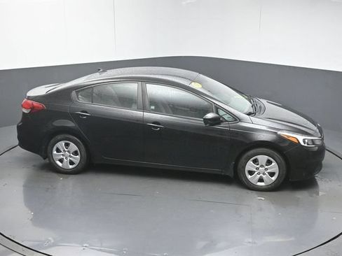 Used 2017 Kia Forte LX FWD image 46