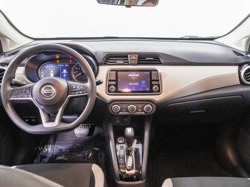 Used 2021 Nissan Versa SV image 20