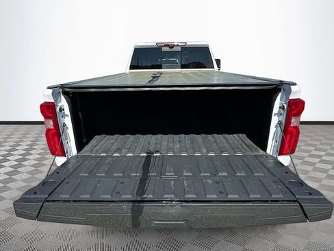 Used 2025 Chevrolet Silverado 3500 High Country w/ High Country Premium Package image 28