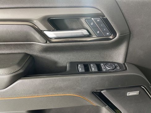 Used 2024 GMC Sierra 2500 AT4 w/ AT4 Premium Plus Package image 19