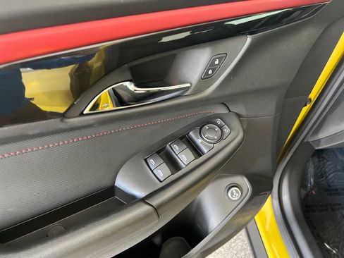 Used 2025 Chevrolet TrailBlazer RS w/ Convenience Package FWD image 13